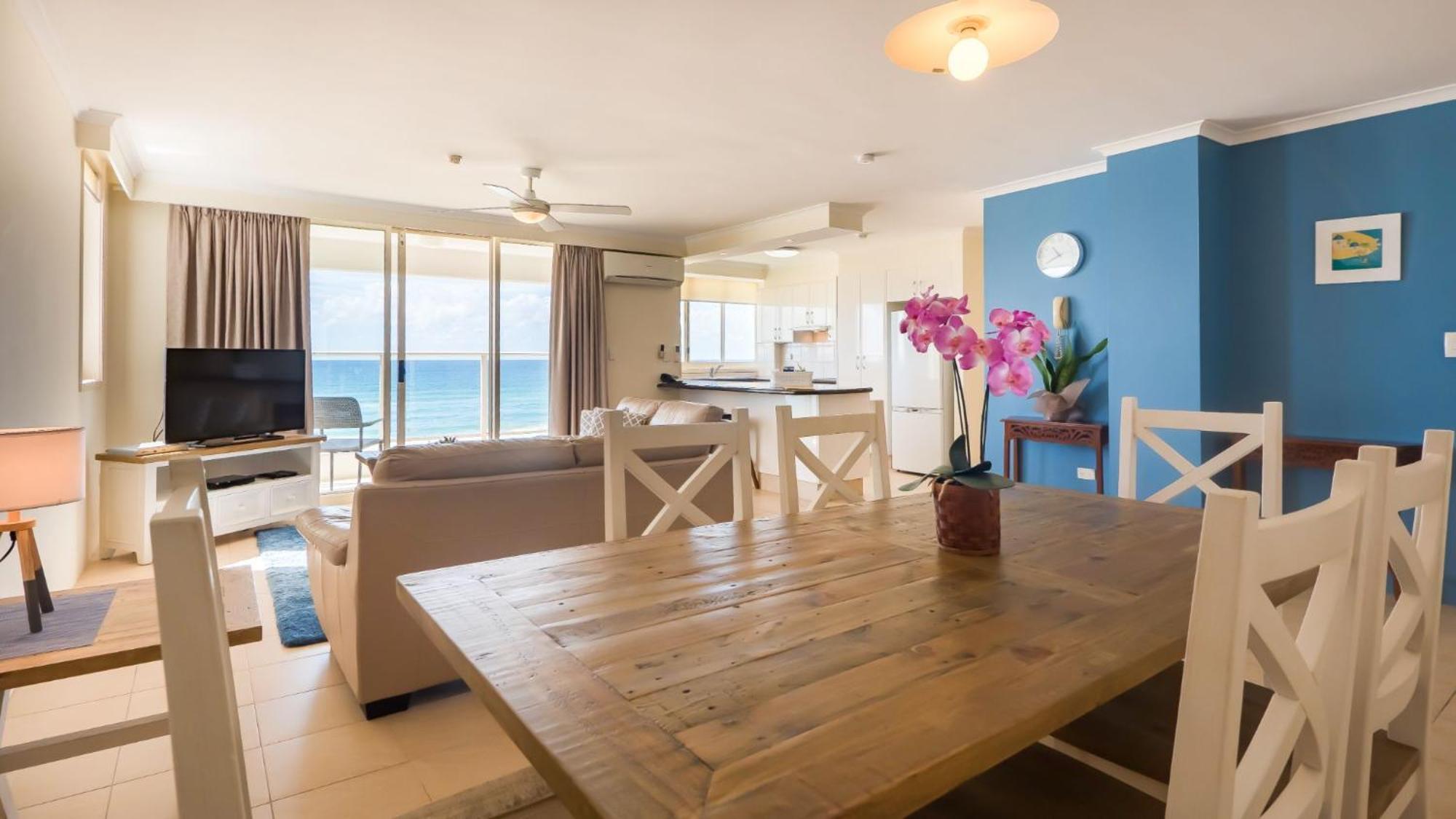 Viscount On The Beach Gold Coast Exterior photo