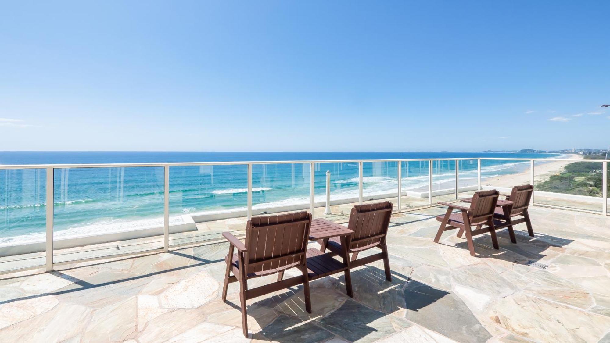 Viscount On The Beach Gold Coast Exterior photo